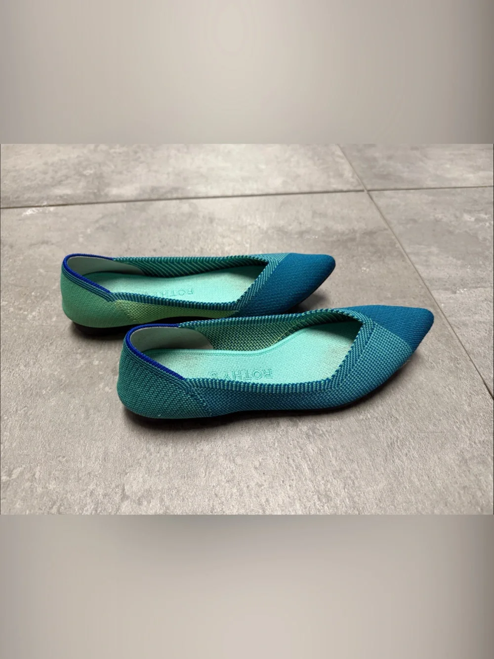 Rothys pointed toe